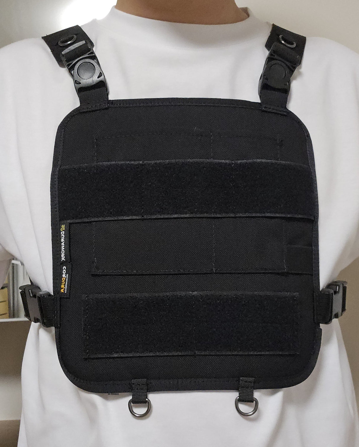 DURAWORK Chest Panel in 1000D Cordura, featuring Fidlock buckles and asymmetrical top pocket for professional tool access.