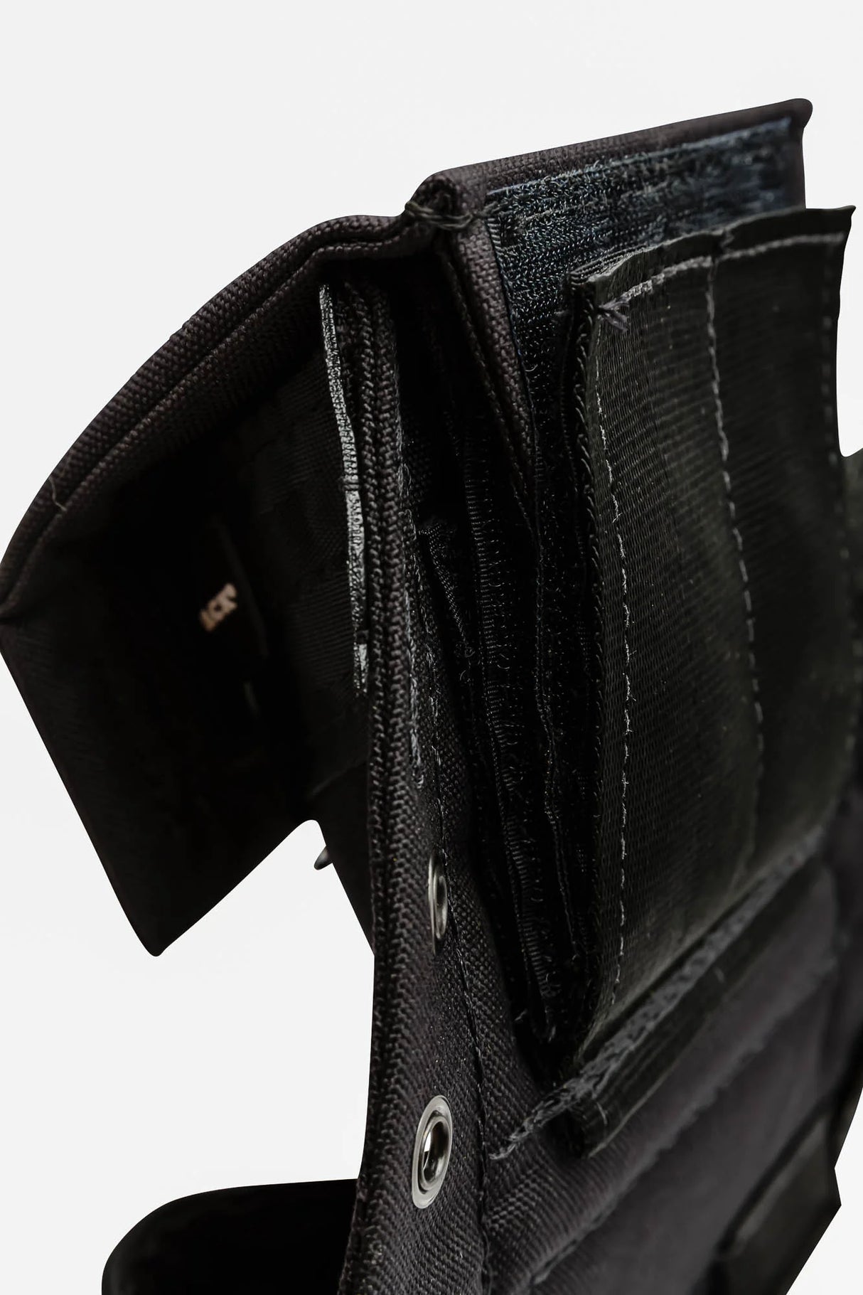 Cierre magnético de bolsillo superior Diamondback