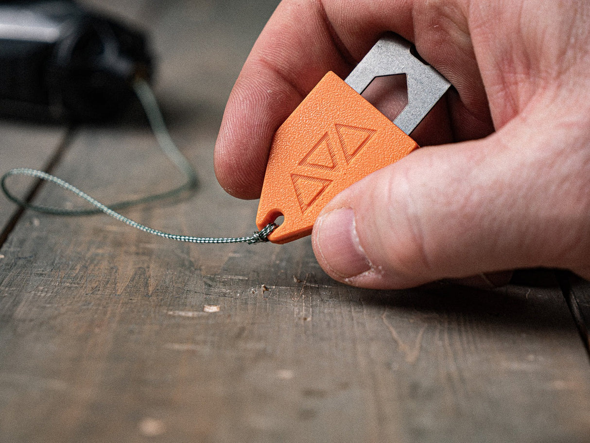 Akribis Line Anchor | Retractable Pin End Hook for Solo Layouts | Signature Tools