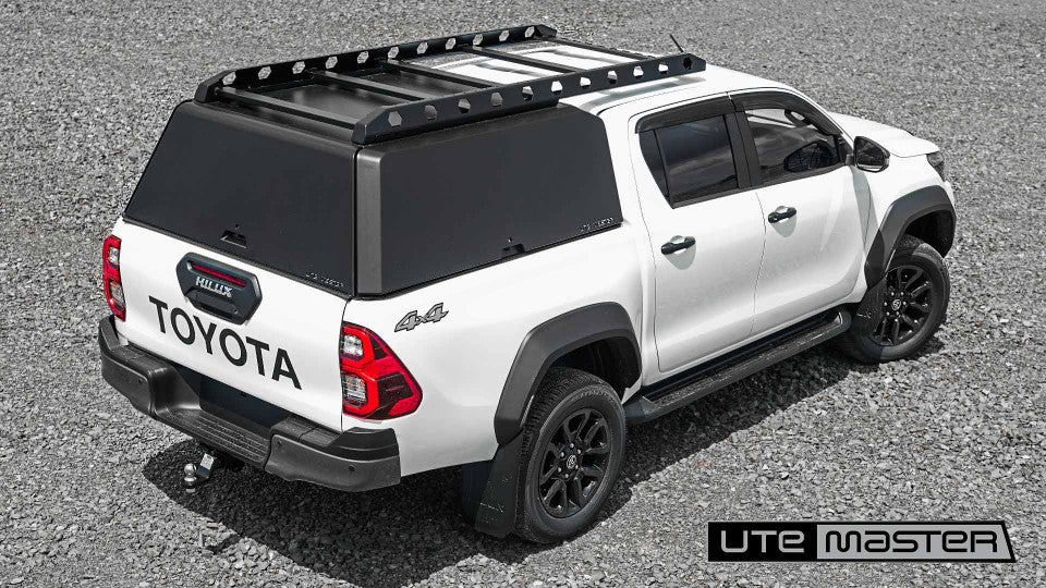 Utemaster Centurion Canopy w/ Accessories