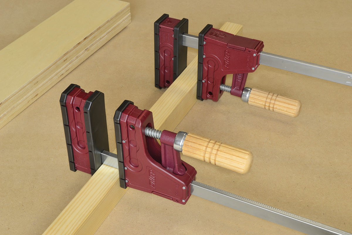 Piher PRL 400 Clamp with ergonomic beech wood handle and 400kg maximum pressure.