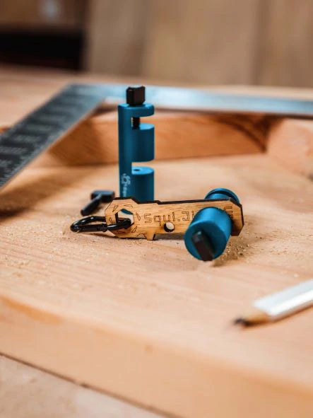 Squi.Jig Framing Jig Holder w/ Carabiner